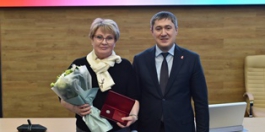 Дмитрий Махонин вручил награды заслуженным работникам здравоохранения Пермского края