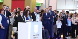 Председатель ФНПР Михаил Шмаков принял участие в открытии Фестиваля профессий «Время возможностей» на выставке «Россия»